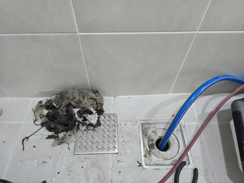 포항 화장실배수구막힘 작업 진행 사진